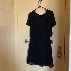 Cute black dress!